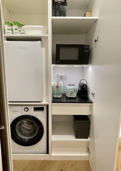 شقة Short Rent Luxury Flat - Via Veneto روما المظهر الخارجي الصورة