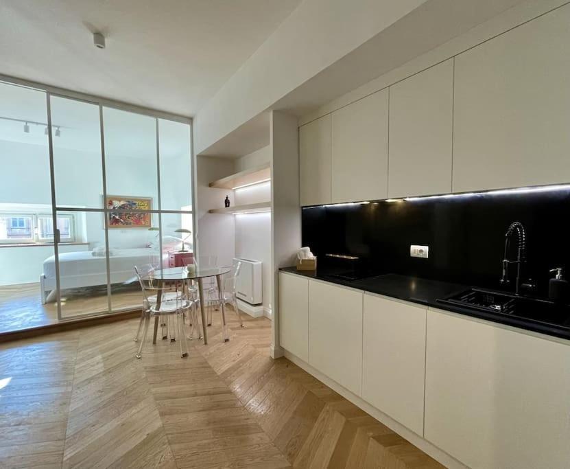 شقة Short Rent Luxury Flat - Via Veneto روما المظهر الخارجي الصورة