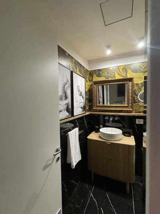 شقة Short Rent Luxury Flat - Via Veneto روما المظهر الخارجي الصورة
